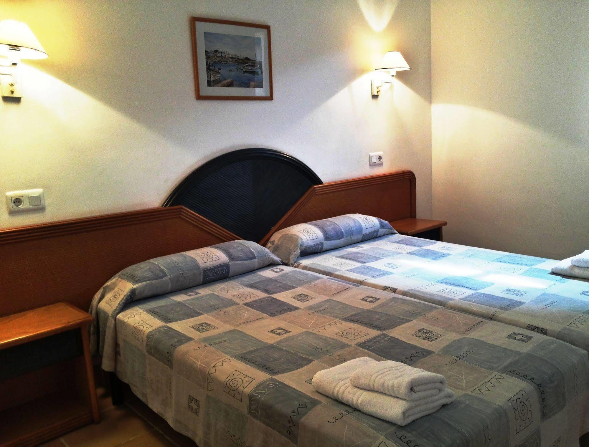 Apartamentos Primasud Punta Prima  Exterior photo